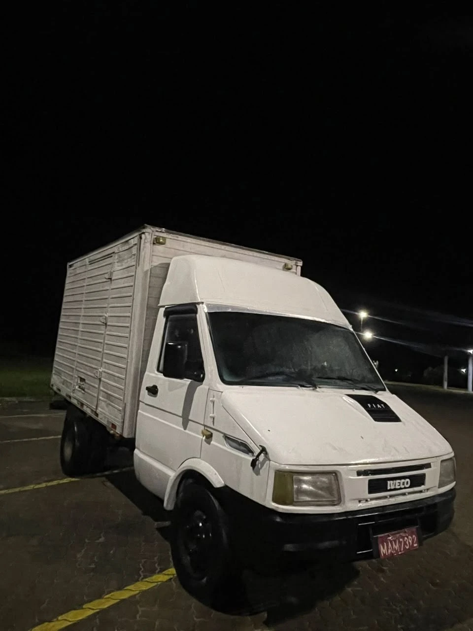 Caminhão Iveco baú da Mudancasaguiar